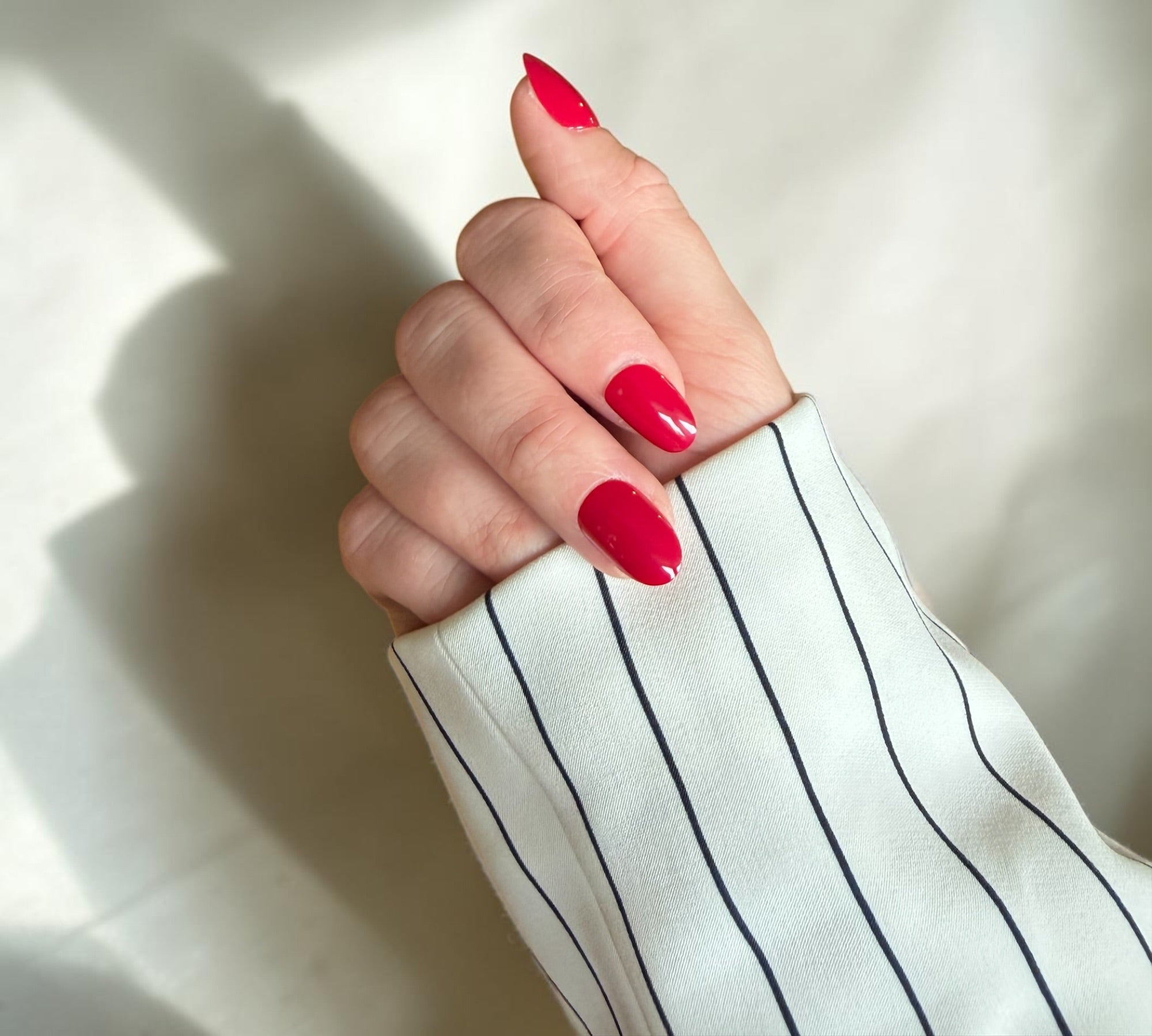 Press On Nails – Bold Red | Short Oval | Touch of Capital Nails