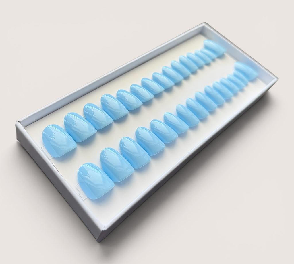 Press On Nails – Blue Ocean | Short Oval | Touch of Capital Nails