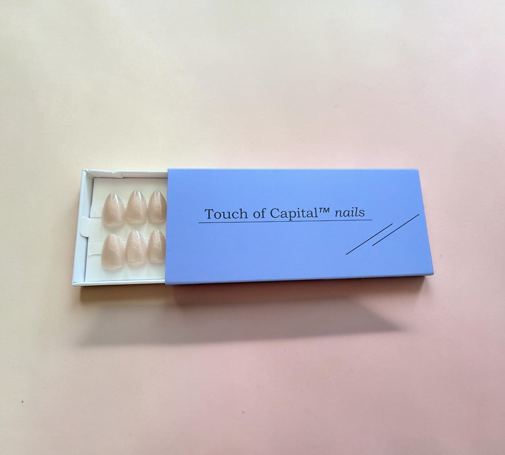 Press-On Nails – Cat Eye Champagne Glow | Short Almond | Touch of Capital Nails