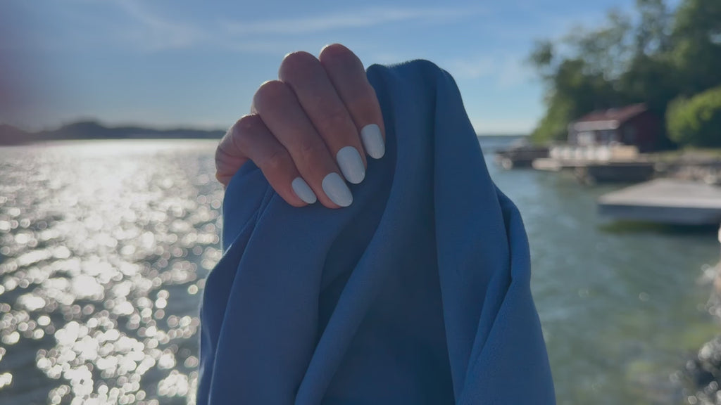 Oval Press On Nails | Blue Ocean | Short | Touch of Capital Nails
